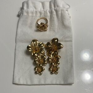 Gold Floral Jewelry Set